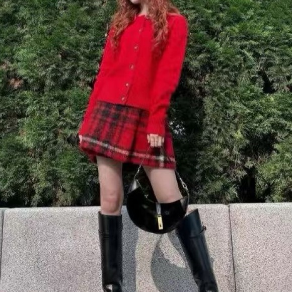 Polo Ralph Lauren Cable-Knit Wool-Cashmere Cardigan - Picture 3 of 9